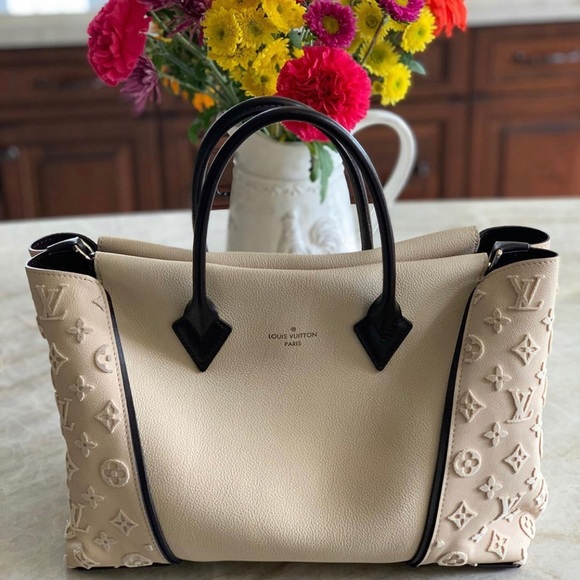 Meet your Posher, Lori - Picture 4 of 4